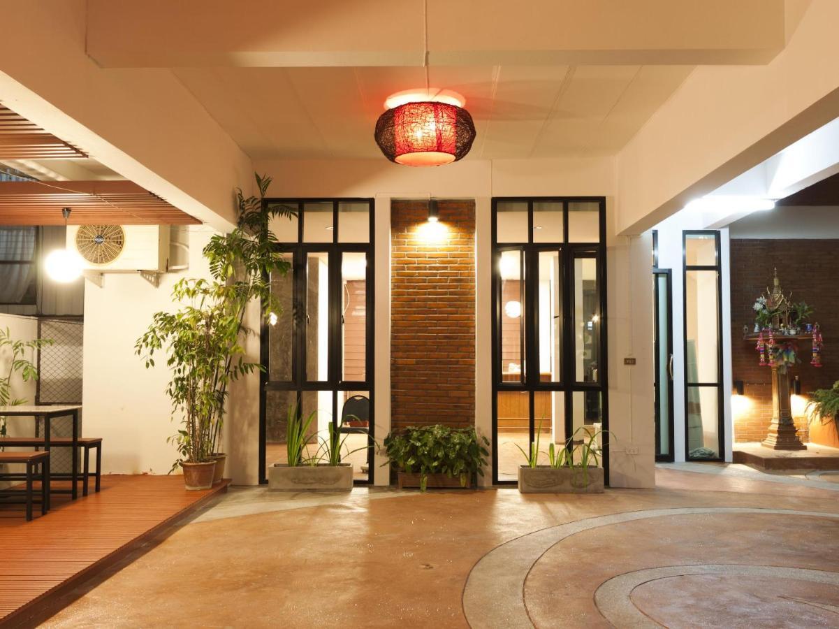 Cm Apartment Чиангмай Екстериор снимка